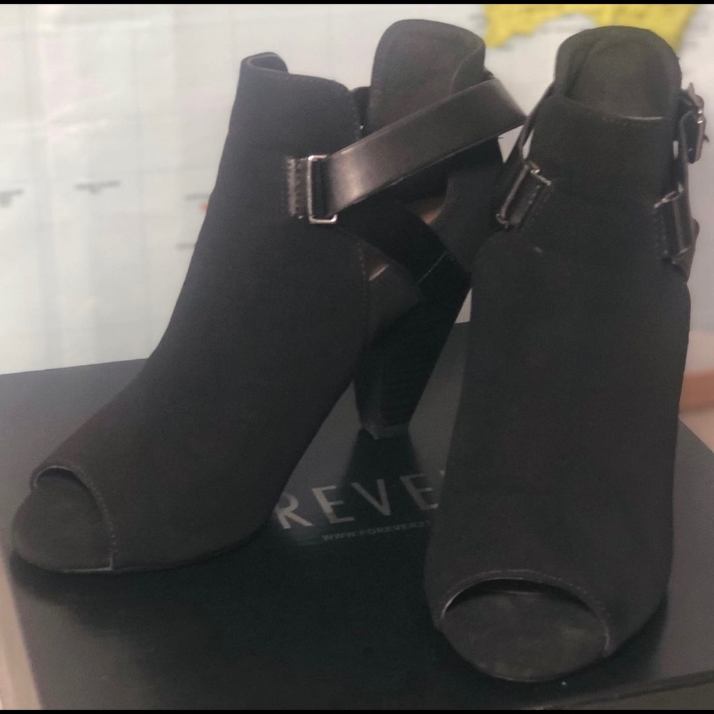 Open Toe Low Ankle Boots US Women’s Size: 6.5 Black